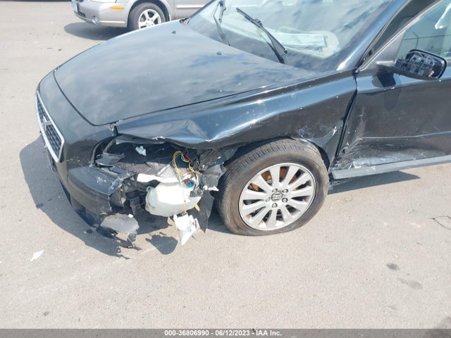 2005 VOLVO V50 VIN: YV1MW382752046678