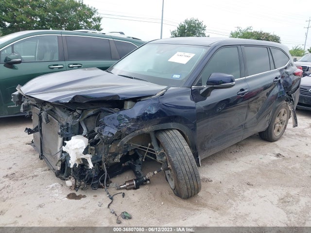 Toyota Highlander Le 2022 5TDZZRAH7NS133624 Image 2