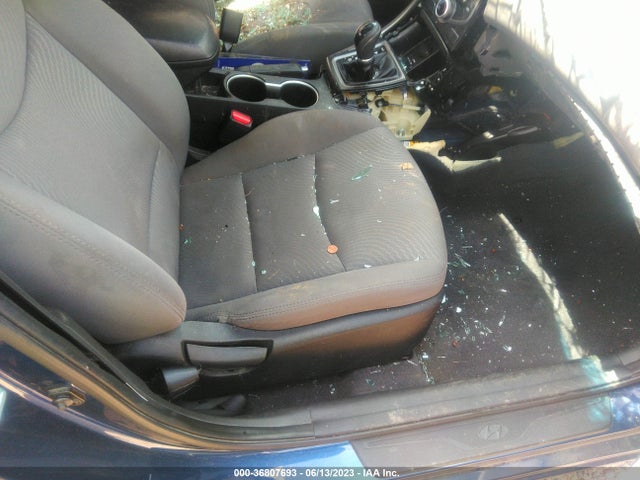 2016 HYUNDAI ELANTRA SE VIN: 5NPDH4AE6GH765643