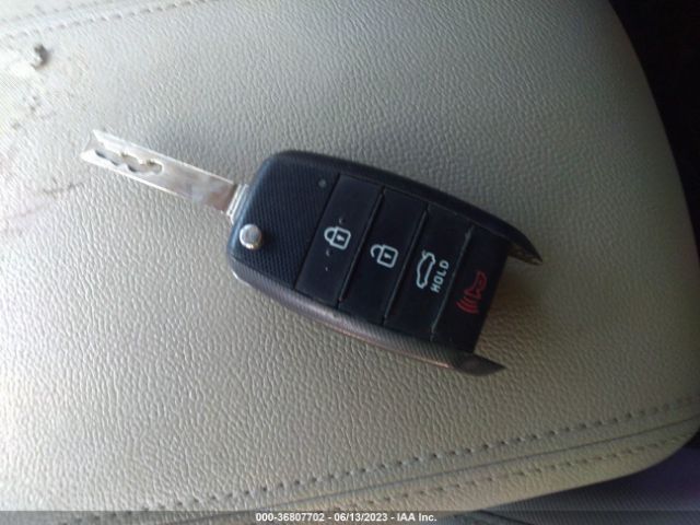 5XXGT4L35GG057127 KIA Optima Lx