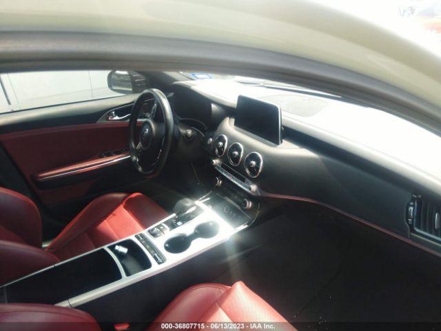 KNAE55LCXJ6028460 KIA Stinger Gt2