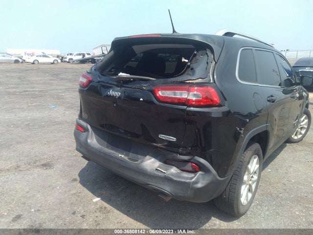1C4PJLCS2EW105802 Jeep Cherokee Latitude