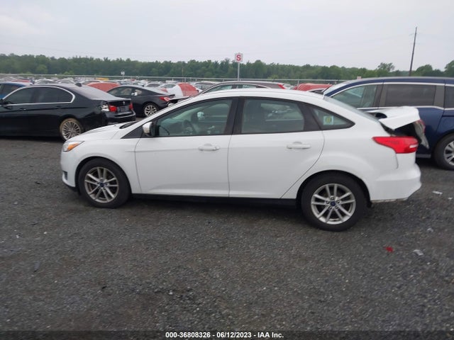 Ford FOCUS SE 2017 1FADP3F24HL297622 Image 6
