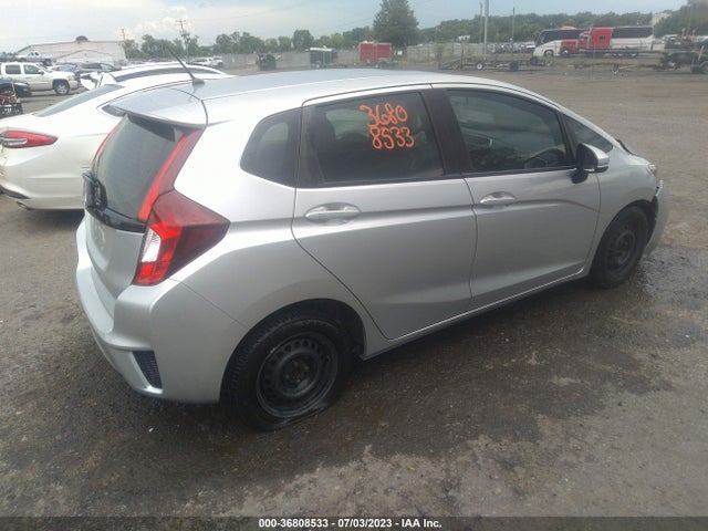 Honda FIT LX 2016 JHMGK5H5XGX027048 Image 4