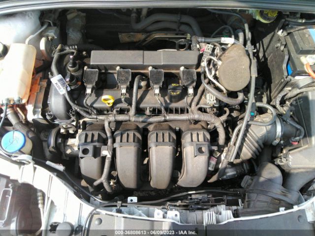 1FADP3K24FL294870 Ford FOCUS SE