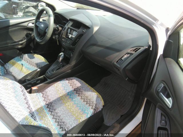 1FADP3K24FL294870 Ford FOCUS SE