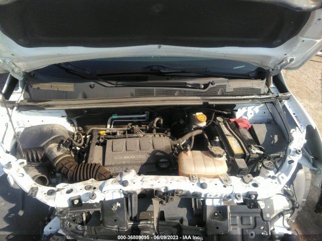 Chevrolet TRAX LS 2019 3GNCJKSB1KL225075 Image 10