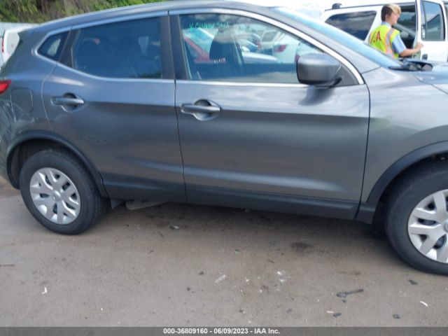 JN1BJ1CR0KW629038 Nissan Rogue Sport S