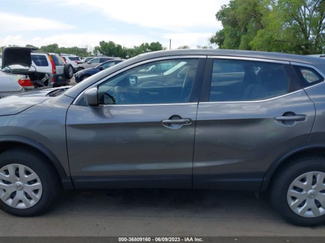 JN1BJ1CR0KW629038 Nissan Rogue Sport S