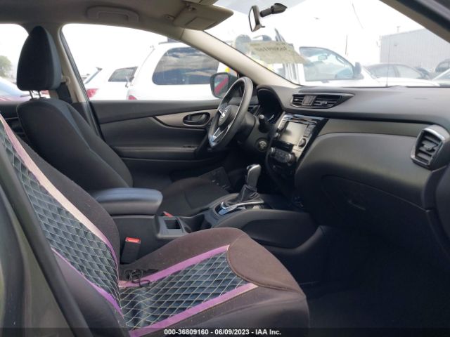 JN1BJ1CR0KW629038 Nissan Rogue Sport S