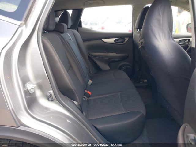 JN1BJ1CR0KW629038 Nissan Rogue Sport S