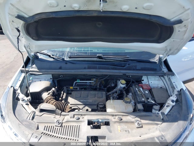 Chevrolet TRAX LS 2020 KL7CJKSB1LB045491 Image 10