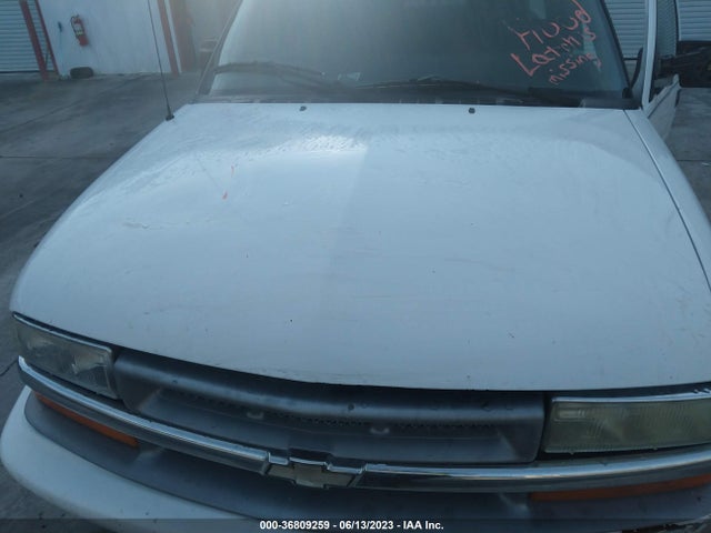 2001 CHEVROLET S-10 LS VIN: 1GCCS195518169946