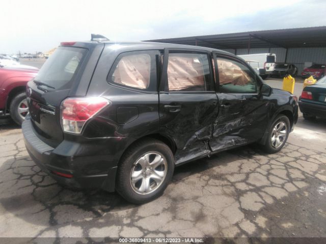 JF2SJAAC0JG457969 Subaru Forester