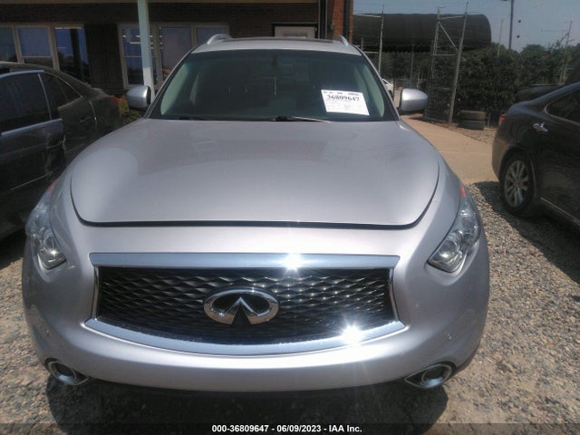 2017 INFINITI QX70 VIN: JN8CS1MW0HM414027