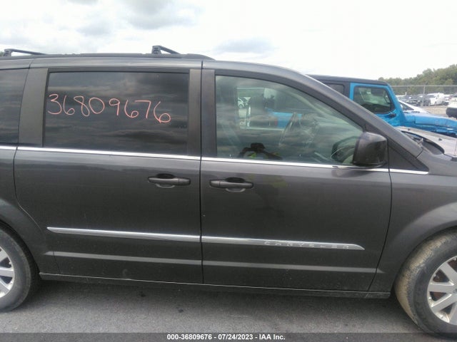 2C4RC1BG5GR299144 Chrysler Town & Country Touring