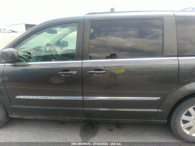 2C4RC1BG5GR299144 Chrysler Town & Country Touring