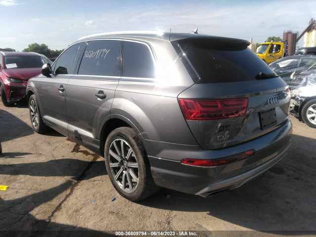WA1LHAF78HD039871 Audi Q7 Premium Plus