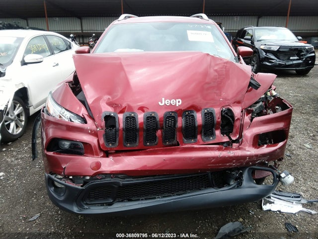 1C4PJMCB8FW576506 Jeep Cherokee Latitude