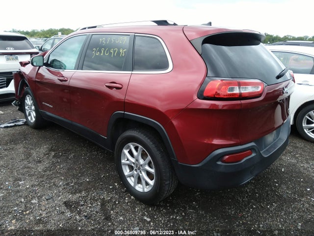 1C4PJMCB8FW576506 Jeep Cherokee Latitude