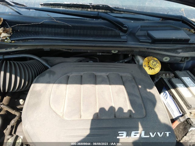 2C4RC1CG4FR674387 Chrysler Town & Country Touring-l