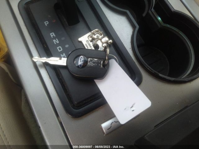 1FMJU1HT6GEF49000 Ford Expedition Xlt