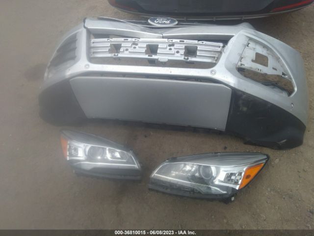 1FMCU9J95GUA99898 Ford Escape Titanium