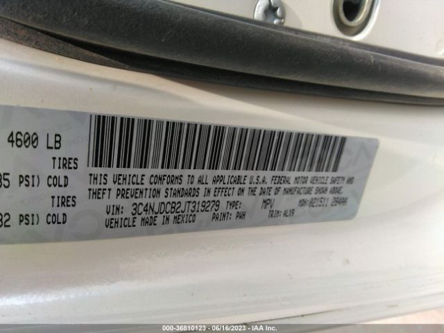 3C4NJDCB2JT319279 Jeep Compass Limited