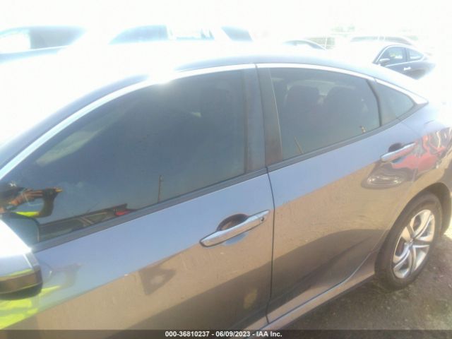 19XFC2F55GE012095 Honda Civic Sedan Lx