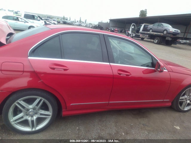 2013 MERCEDES-BENZ C-CLASS C 250 SPORT VIN: WDDGF4HB2DA795715