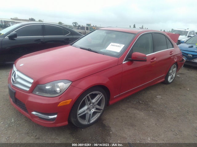 2013 MERCEDES-BENZ C-CLASS C 250 SPORT VIN: WDDGF4HB2DA795715