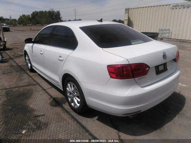 3VWD07AJ7EM427856 Volkswagen Jetta Sedan Se W/connectivity/sunroof