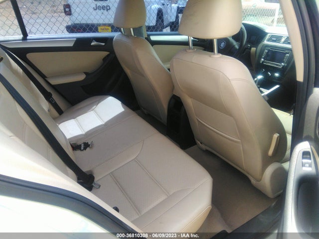 3VWD07AJ7EM427856 Volkswagen Jetta Sedan Se W/connectivity/sunroof