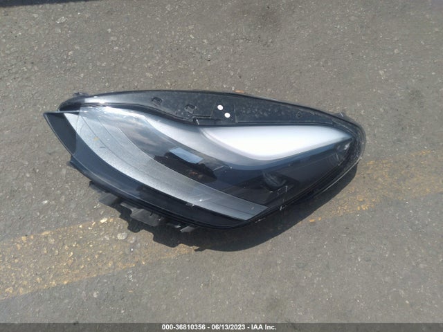 Tesla Model 3 Long Range 2021 5YJ3E1EB0MF980318 Image 3