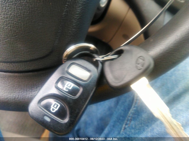 2008 HYUNDAI ELANTRA GLS/SE VIN: KMHDU46D08U367410