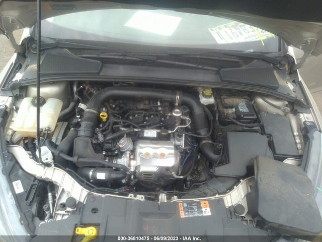 2018 FORD FOCUS SE VIN: 1FADP3FE2JL238245