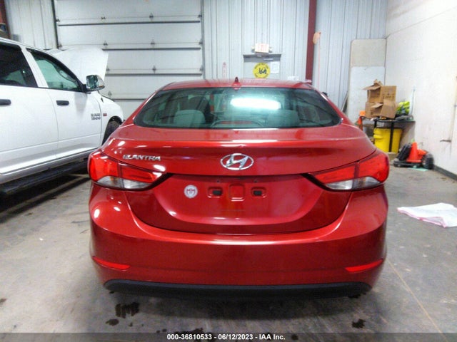 2015 HYUNDAI ELANTRA SE VIN: 5NPDH4AE7FH588079