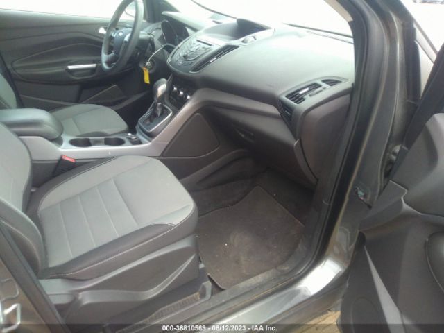 1FMCU0GX7EUB63258 Ford ESCAPE SE