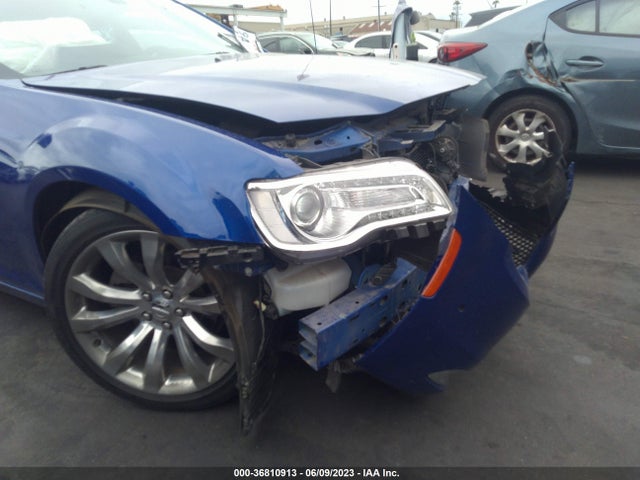 2C3CCAAG7JH250259 Chrysler 300 Touring L