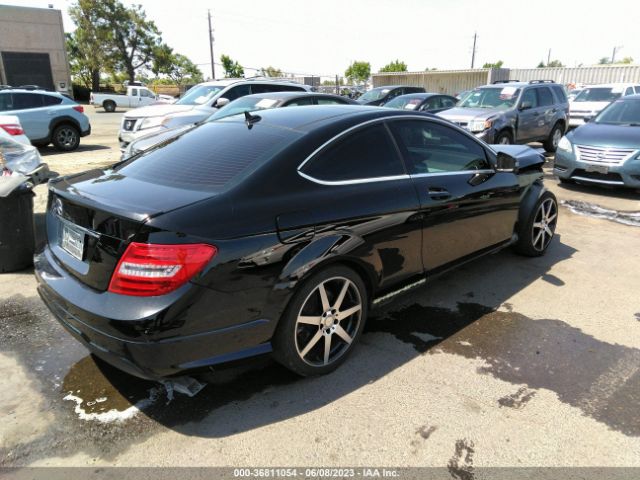 WDDGJ4HBXFG389213 Mercedes-Benz C-class C 250