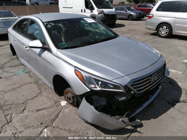 Hyundai SONATA SE 2017 5NPE24AF3HH553928 Image 1