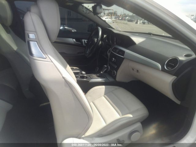 WDDGJ4HBXEG189687 Mercedes-Benz C-class C 250