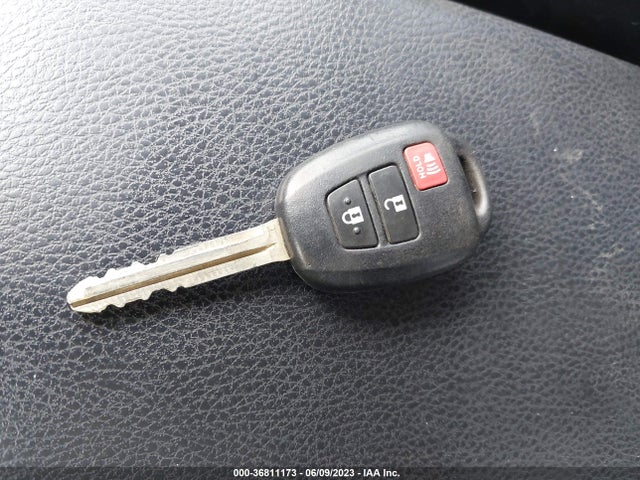 2018 TOYOTA RAV4 LE VIN: JTMBFREV8JJ247990