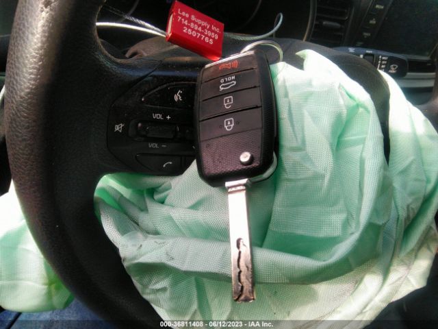 3KPA24AB5KE208374 KIA RIO S