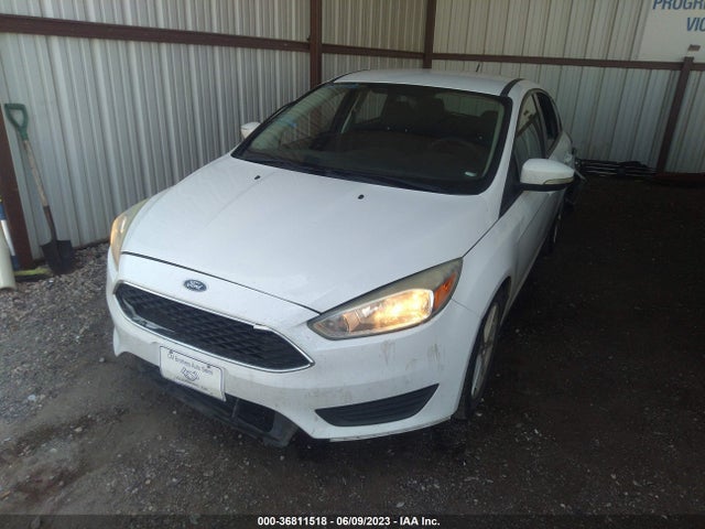 2016 FORD FOCUS SE VIN: 1FADP3K24GL263832