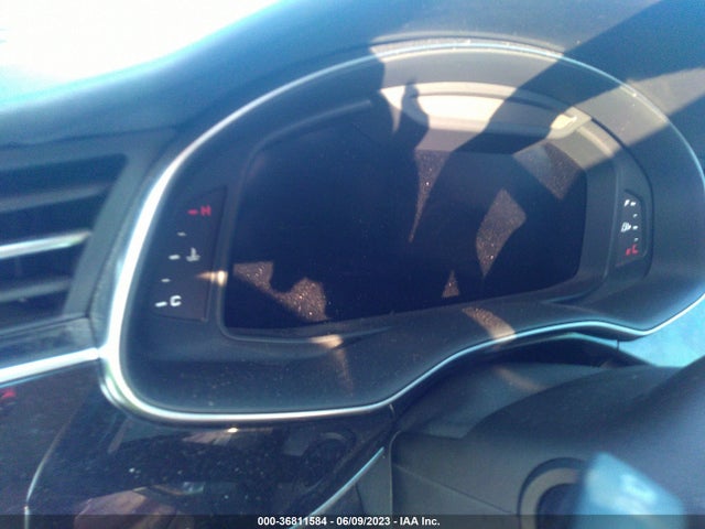 WA1FVAF10KD039064 Audi Q8 Prestige