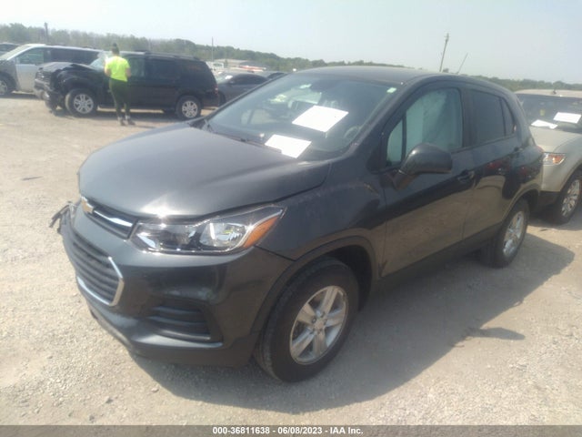 Chevrolet TRAX LS 2020 3GNCJNSB7LL232678 Image 2
