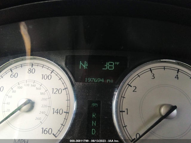 2005 CHRYSLER 300 300C VIN: 2C3AA63H15H520267