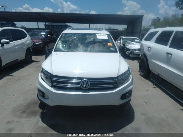 WVGTV7AX5HW505300 Volkswagen Tiguan Sport