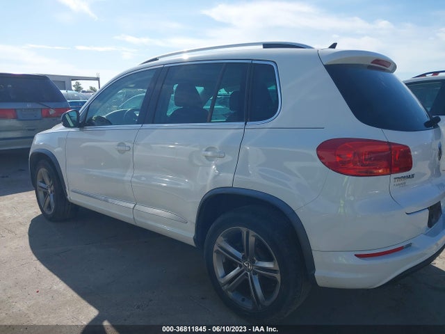 WVGTV7AX5HW505300 Volkswagen Tiguan Sport